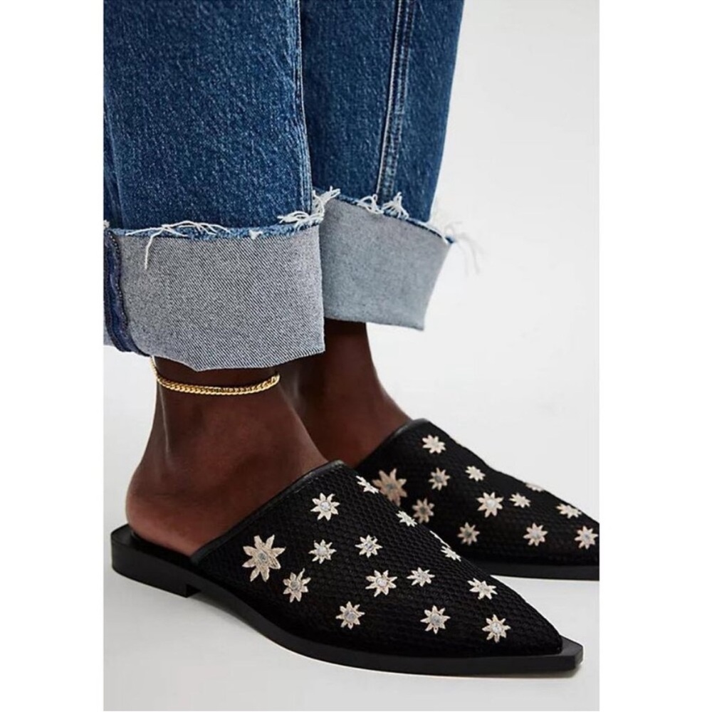Free People Becky Daisy Pointed Toe Mule Shoes